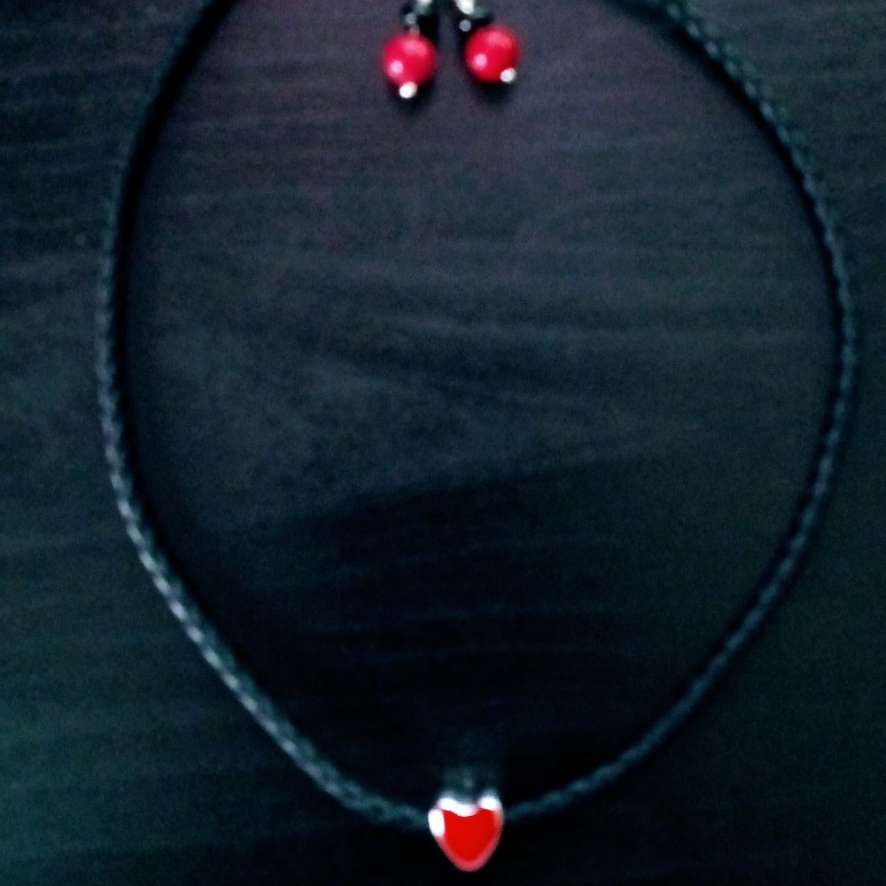 Black Cordon Necklace With Heart Bead